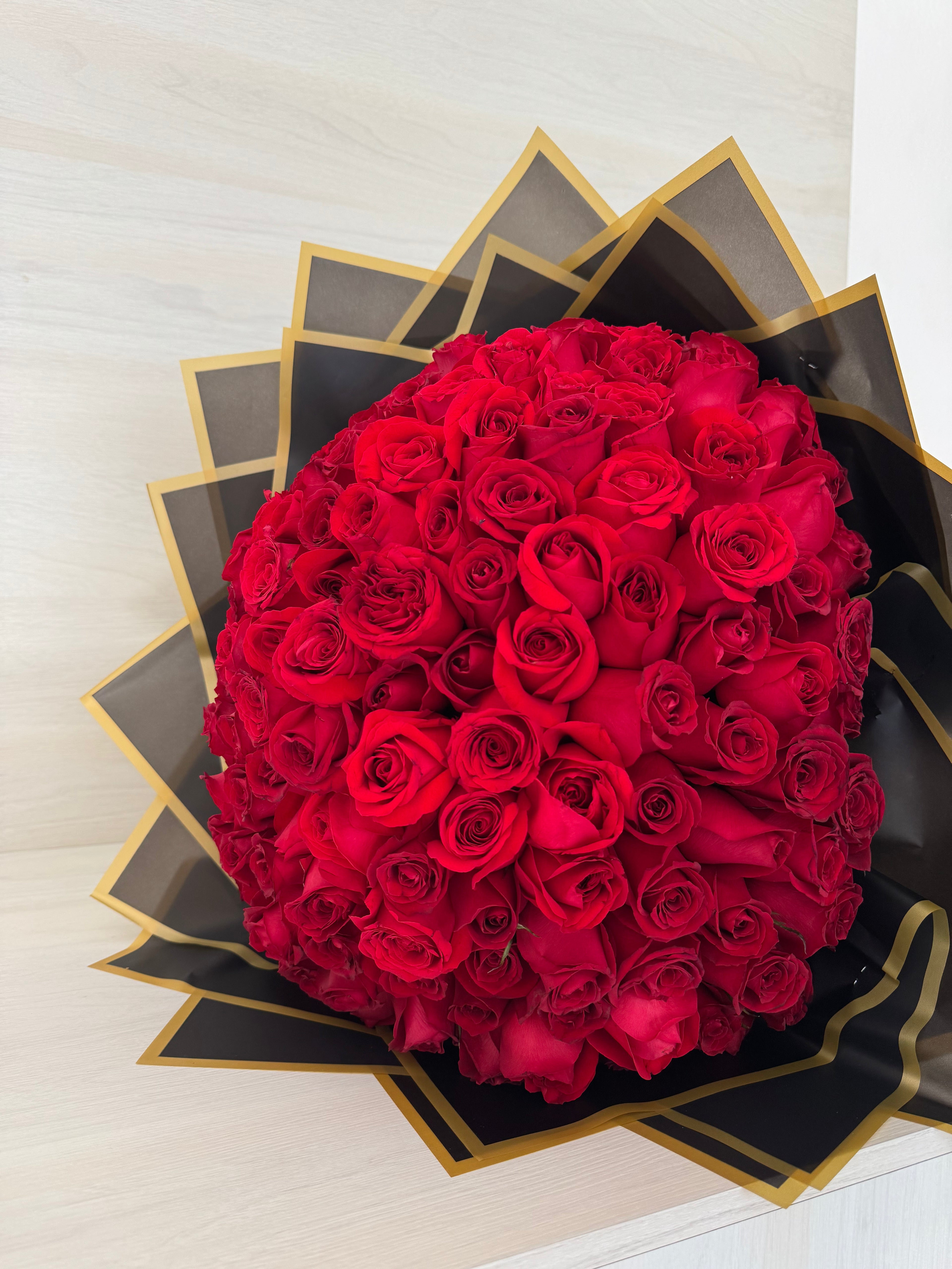 Ramo de 100 rosas rojas